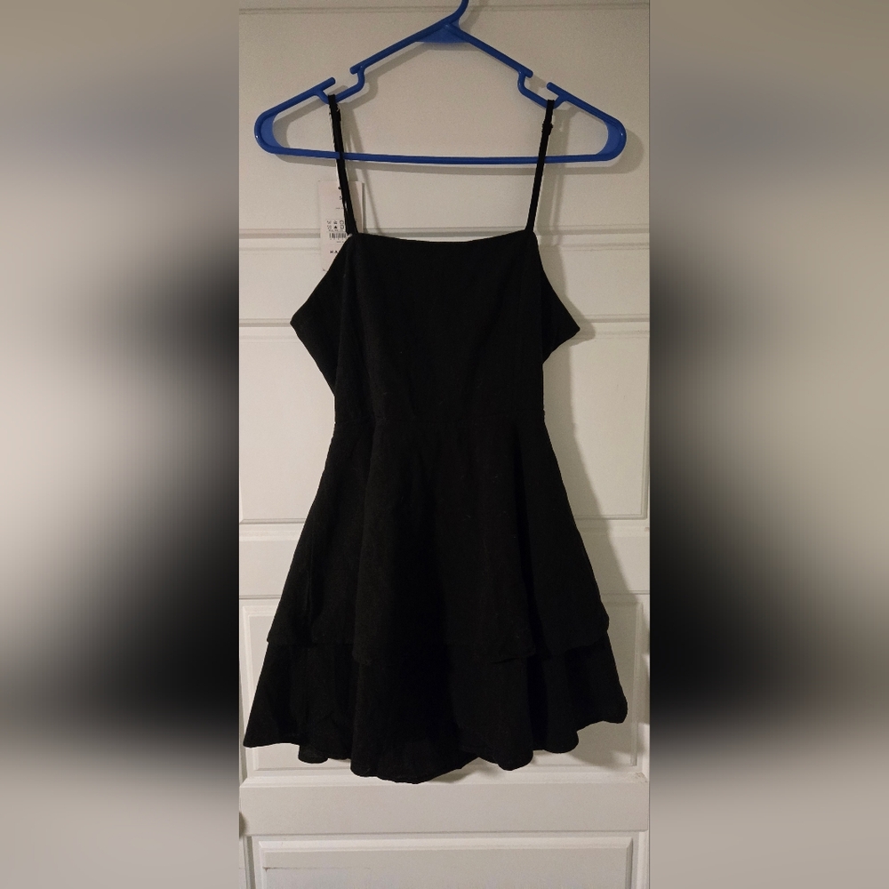 HALARA Open Back Black Dress